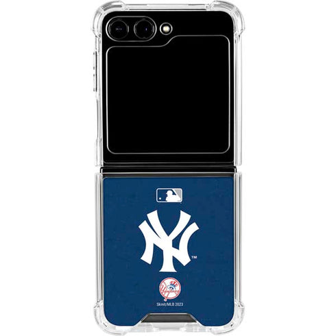 MLB New York Yankees - Solid Distressed Galaxy Z Flip6 Clear Case
